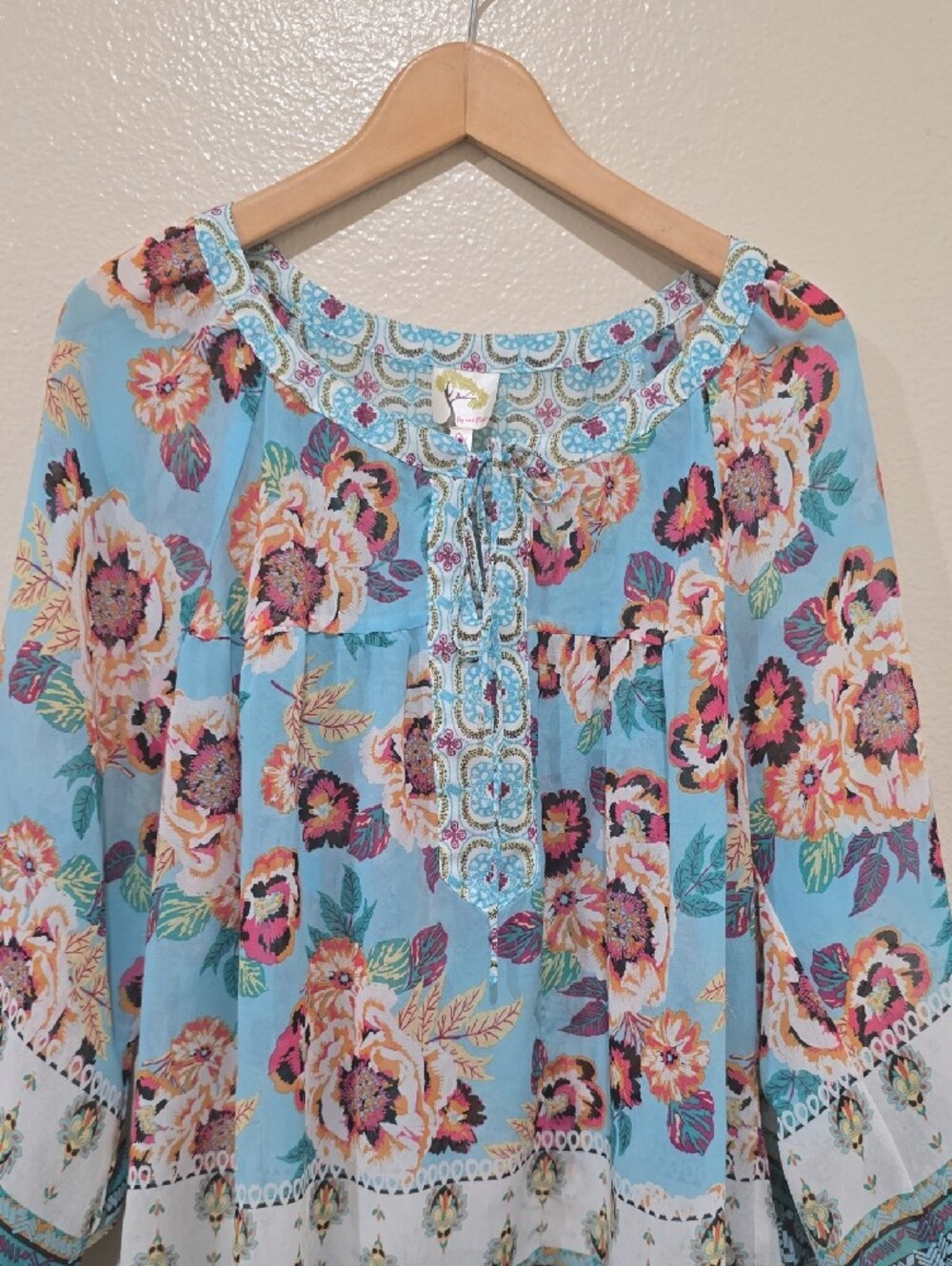 🌺fig and flower Light Blue Floral Peasant Tunic - Picture 4 of 8